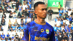 TNI Memanggil, Robi Darwis Resmi Tinggalkan Persib Bandung